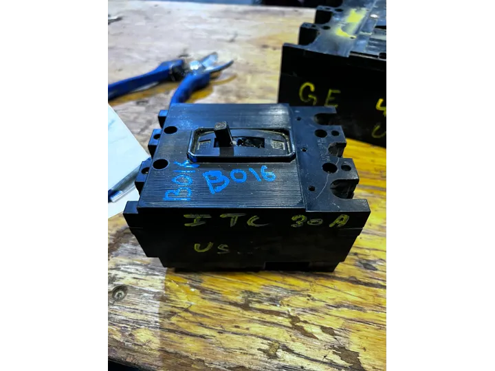 ITC 30A Electrical Breaker
