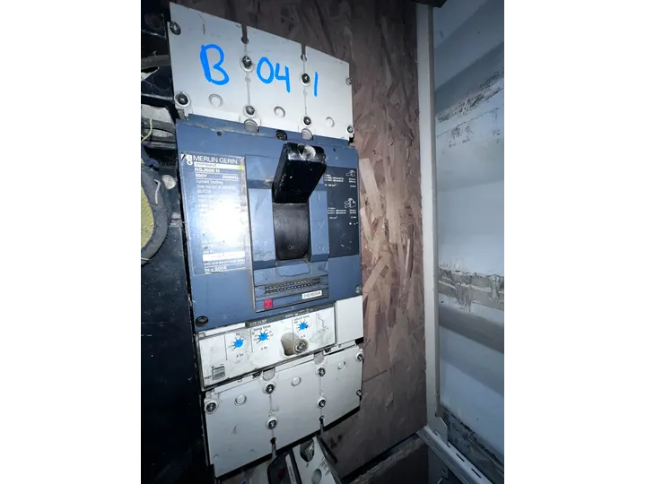 Merlin Gerin 600A Electrical Breaker
