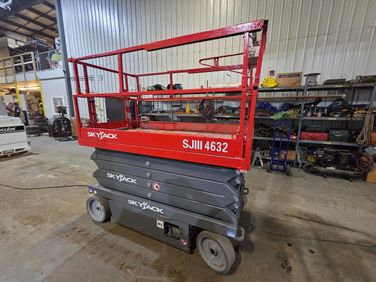 2019 SkyJack SJ4632   Scissor Lift