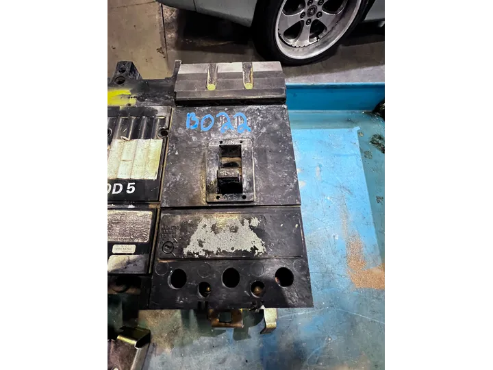 Square D 150A Electrical Breaker