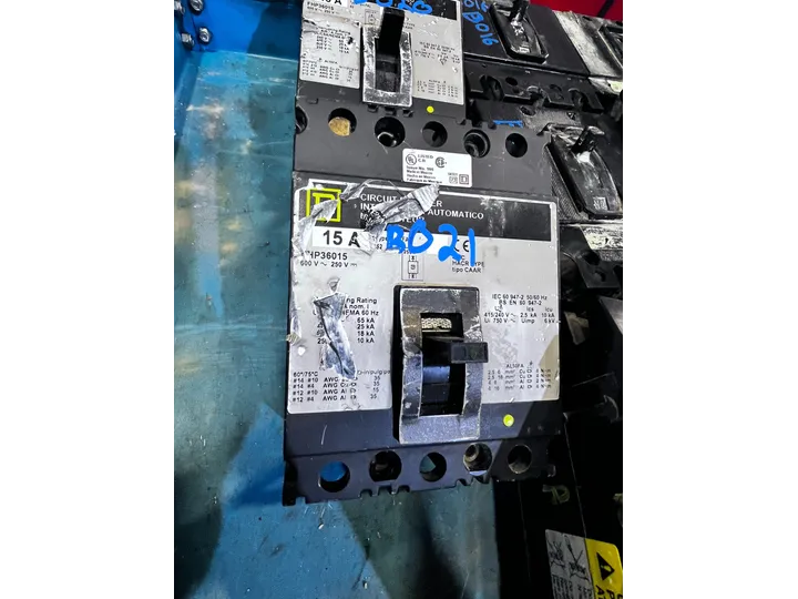 Square D 15A Electrical Breaker