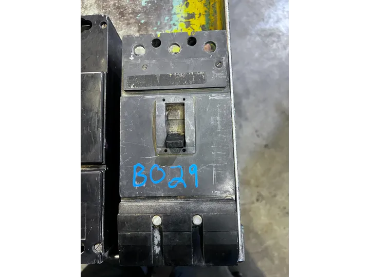 Square D 225A Electrical Breaker