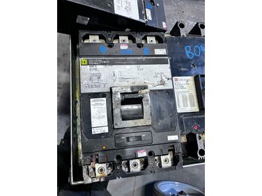 Used Square D 600A   Electrical Breaker